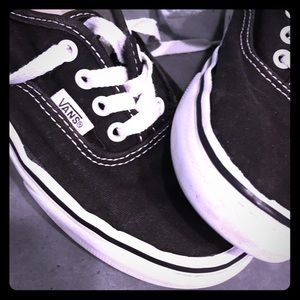 Black Vans sz 4